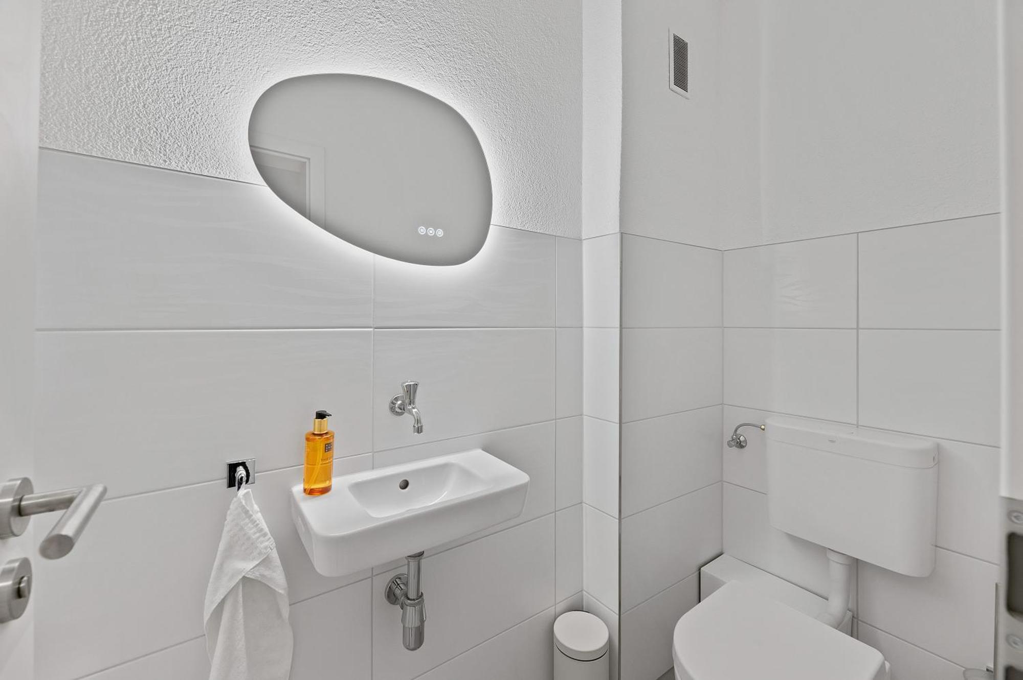Roomfall Am Kurpark Mit Blick Ins Gruene-Parkplatz-Waschmaschine-Kueche-Wifi Bad Rappenau Zewnętrze zdjęcie